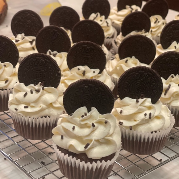 Meet your Posher, Heidi - Picture 3 of 16